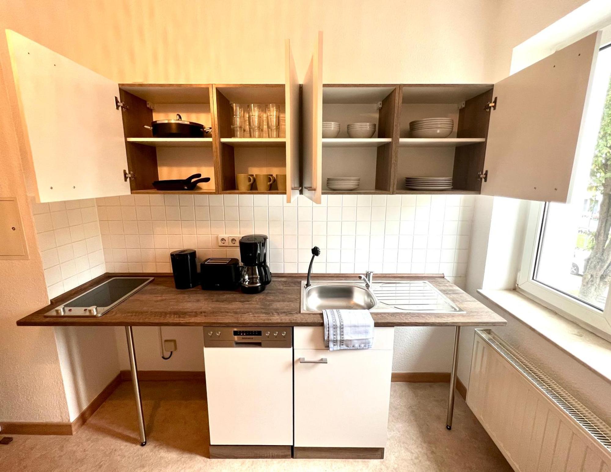 Apartamento Vollausgestattet, Grosszuegig & Zentral Fuer Bis Zu 4 Magdeburgo Exterior foto